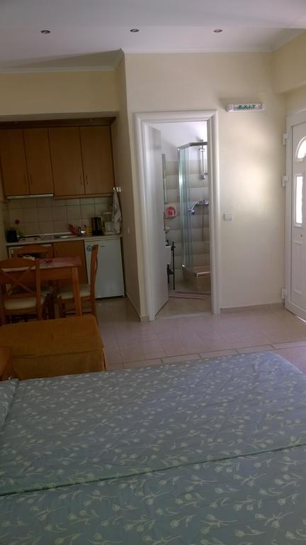 Bozikis Apartments & Studios Paleokasztríca Szoba fotó